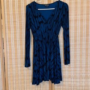 Express Womens Teal Blue Black Feather Print V-Neck Fit Flare Dress Small Artsy
